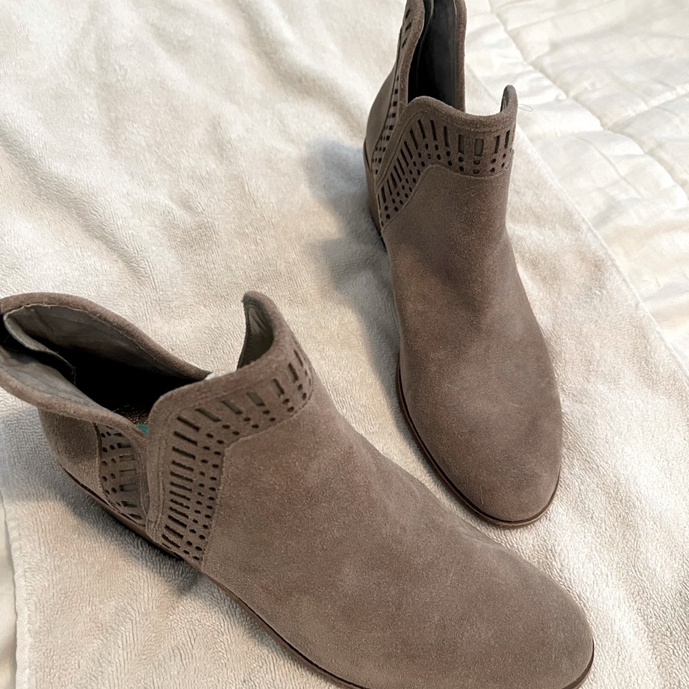 Vince Camuto Booties